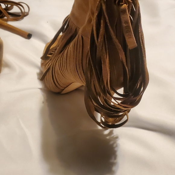 Gucci Ankle Boots with Fringe Size 7.5 - Picture 6 of 16